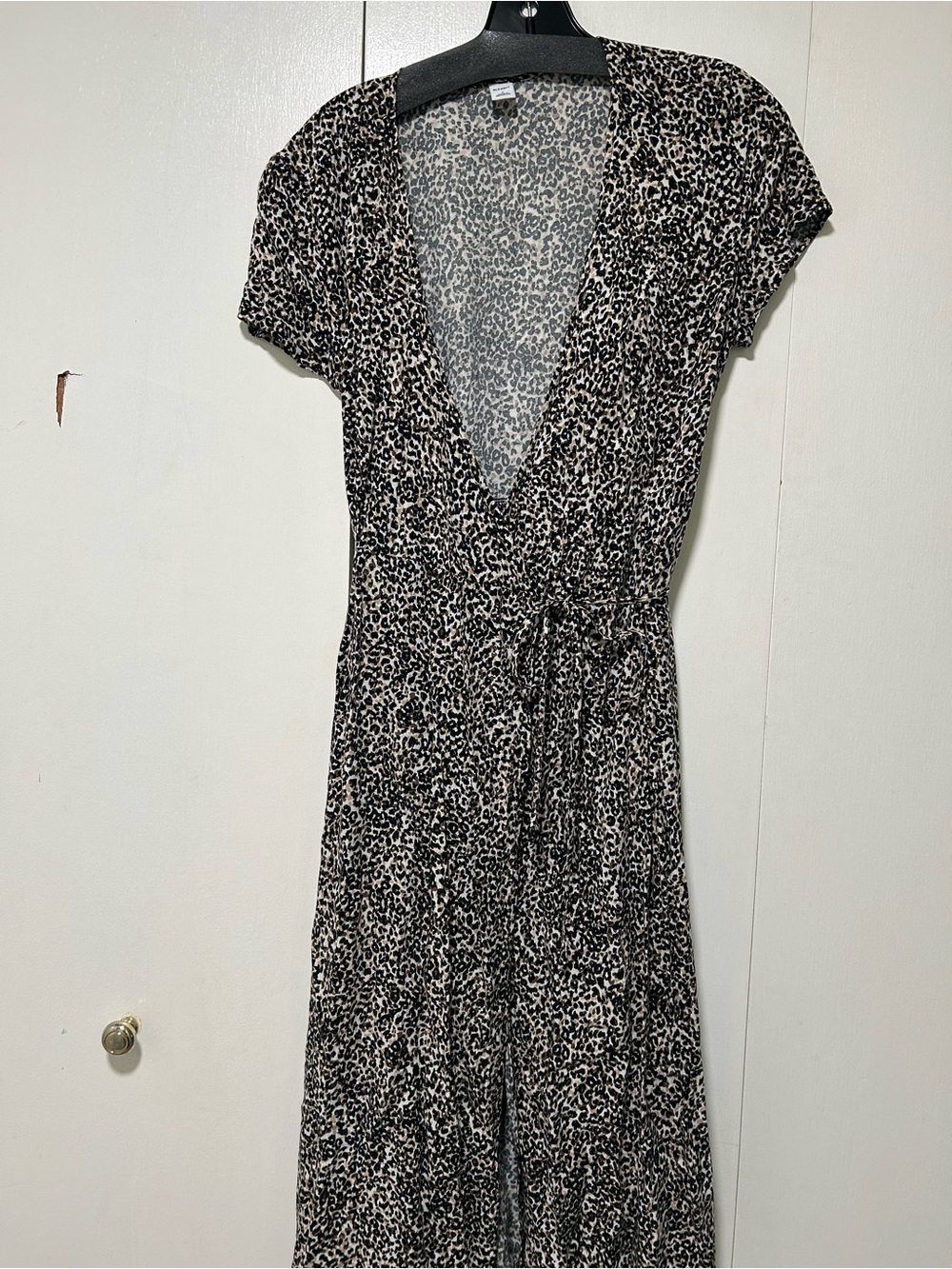 Old Navy Black & Cream Leopard Print Wrap Midi Dress